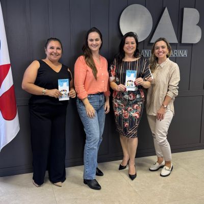 OAB Joinville recebe Assistentes Sociais do Programa Fam�lia Acolhedora 