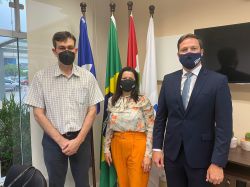 OAB Joinville realiza visita institucional ao Bom Jesus IELUSC