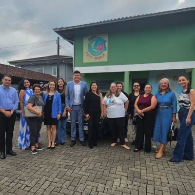 OAB Joinville realiza visita ao instituto Dona Anna 