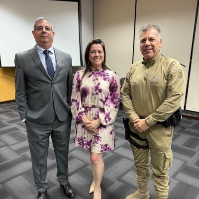 OAB Joinville participa de evento promovido pelo 5� Comando Regional da Pol�cia Militar