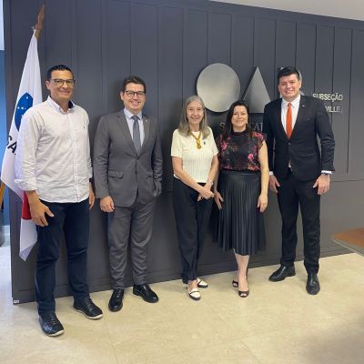 OAB Joinville recebe visita institucional  da Vereadora T�nia Larson