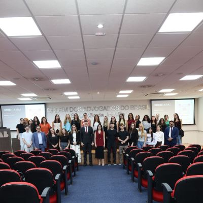 OAB Joinville promove debate sobre sa�de mental no trabalho e impactos da NR-1
