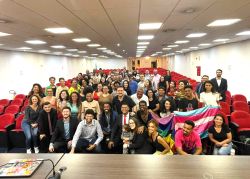 A Comiss�o de Igualdade Racial realiza o 1� Semin�rio do m�s da Consci�ncia Negra na OAB Joinville.