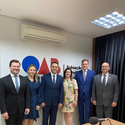 OAB Joinville recebe diretoria da OAB/SC para podcast sobre prerrogativas
