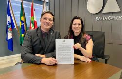 Presidente da OAB Joinville � empossada para a gest�o 2025-2027