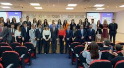 OAB Joinville entrega credenciais para 23 novos(as) advogados(as)