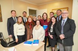 OAB Joinville se re�ne com senadora