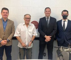 Presid�ncia da OAB de Joinville participa do programa Encontro com a Imprensa