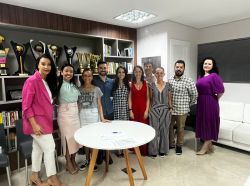 Revista Eletr�nica realiza primeiro encontro do Clube do Livro