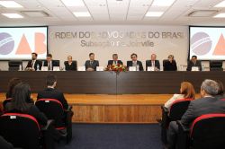 Conselho se re�ne em Sess�o Ordin�ria seguida de Entrega de  Credenciais