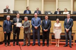 OAB Joinville participa de Sess�o Especial na Assembleia Legislativa em comemora��o aos 90 anos da OAB/SC