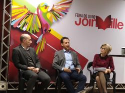 OAB Joinville participa de debate na Feira do Livro 
