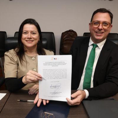 Presidente da OAB Joinville faz a transmiss�o de cargo para Secret�rio-Geral